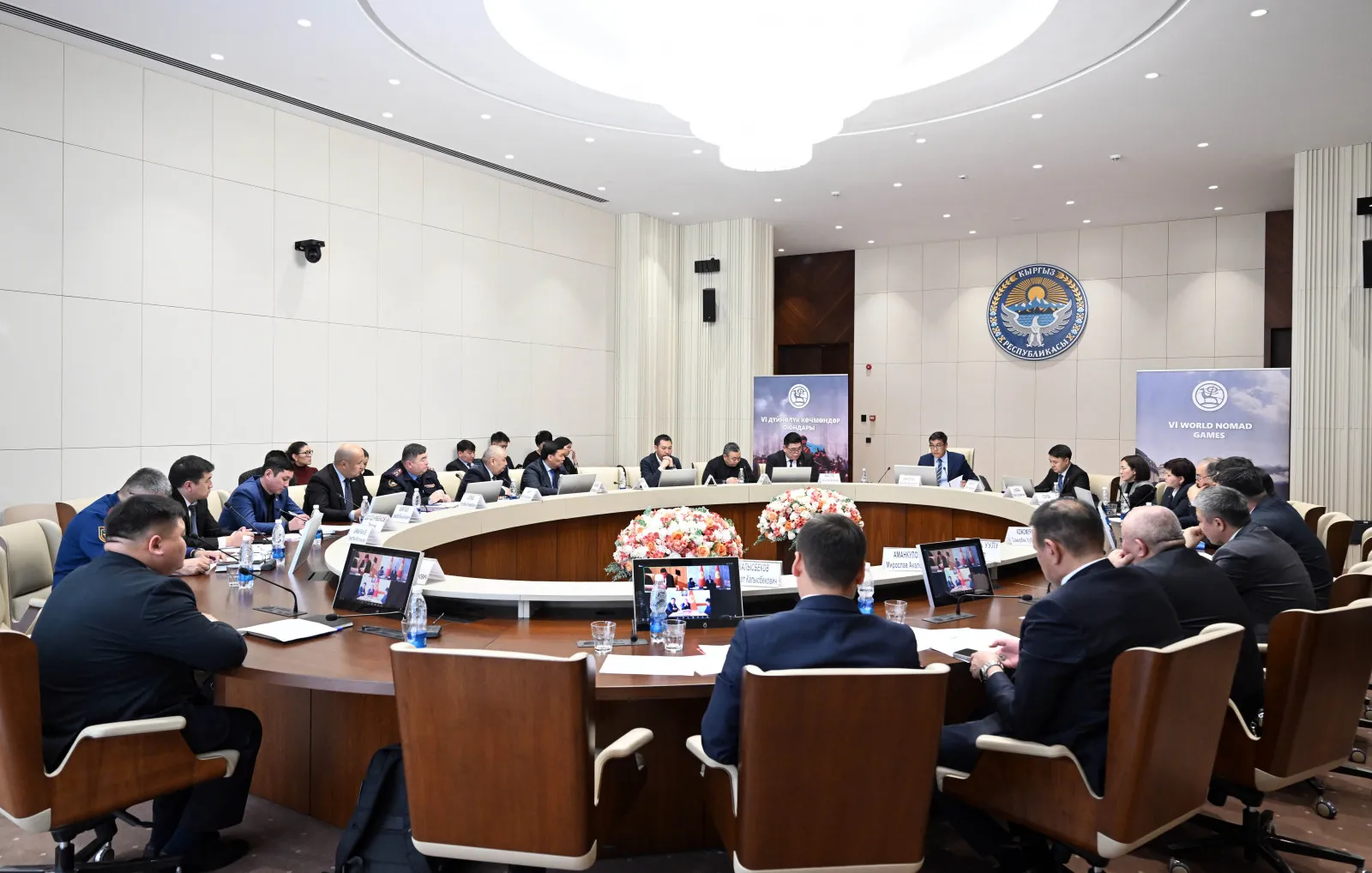 Президенттик администрацияда VI Дүйнөлүк көчмөндөр оюндарын уюштуруу комитетинин биринчи отуруму өттү Президенттик администрацияда VI Дүйнөлүк көчмөндөр оюндарын уюштуруу комитетинин биринчи отуруму өттү